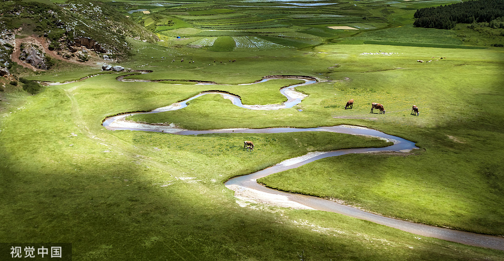 岷县草原河流美景